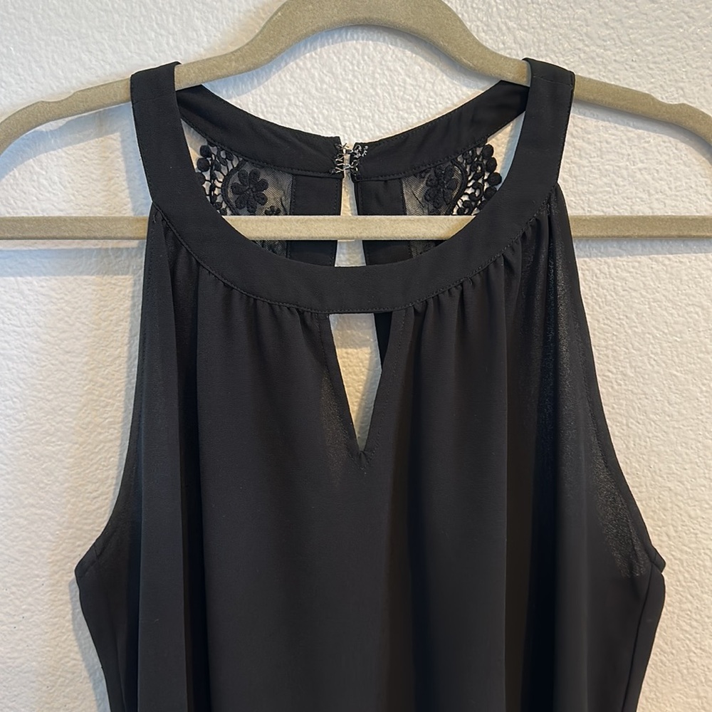 Naked Zebra M Sleeveless Black Blouse w Crochet Back